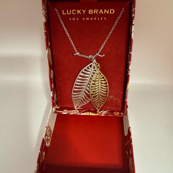 LUCKY brand Gold & Silver tone Leaves long necklace. NEW. Los Angeles. - Picture 2 of 6